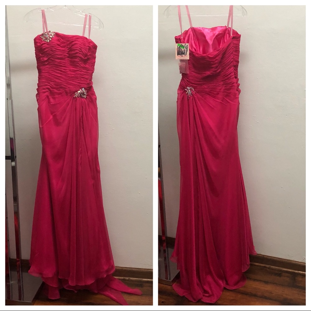 Blush Prom formal wear magenta strapless 10